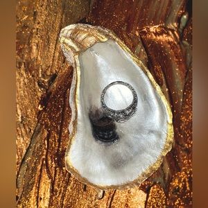 Hand painted oyster shell trinket dish